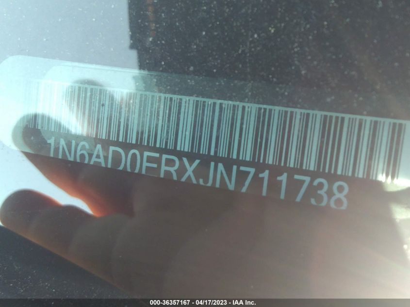 2018 NISSAN FRONTIER SV V6 - 1N6AD0ERXJN711738