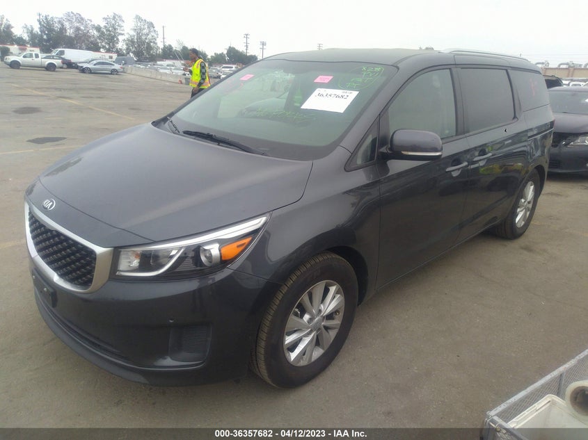 VIN KNDMB5C16H6338332 2017 KIA SEDONA LX