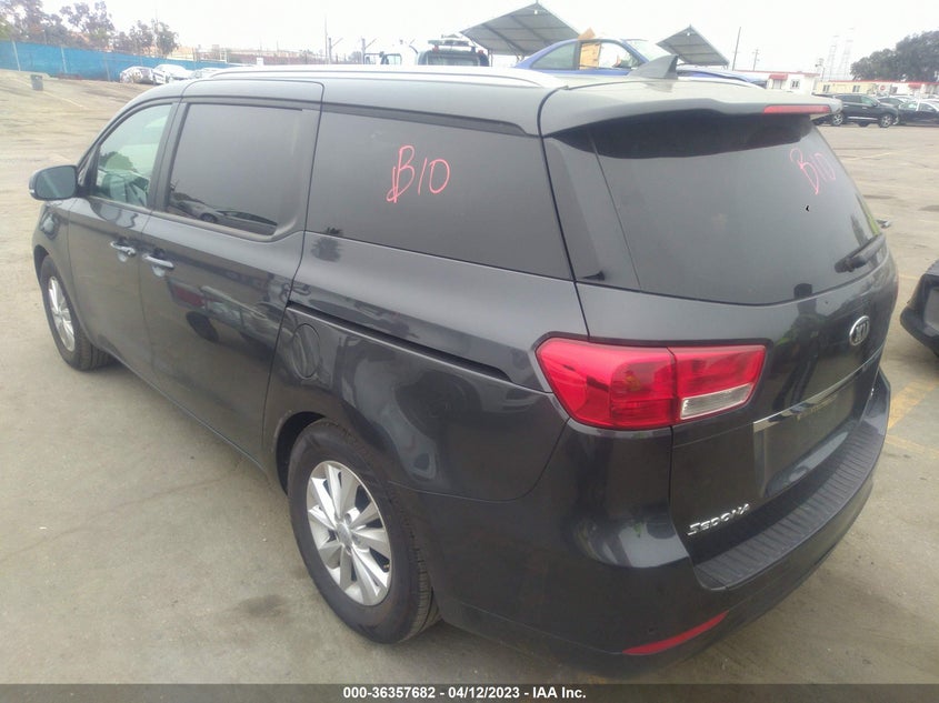 VIN KNDMB5C16H6338332 2017 KIA SEDONA LX