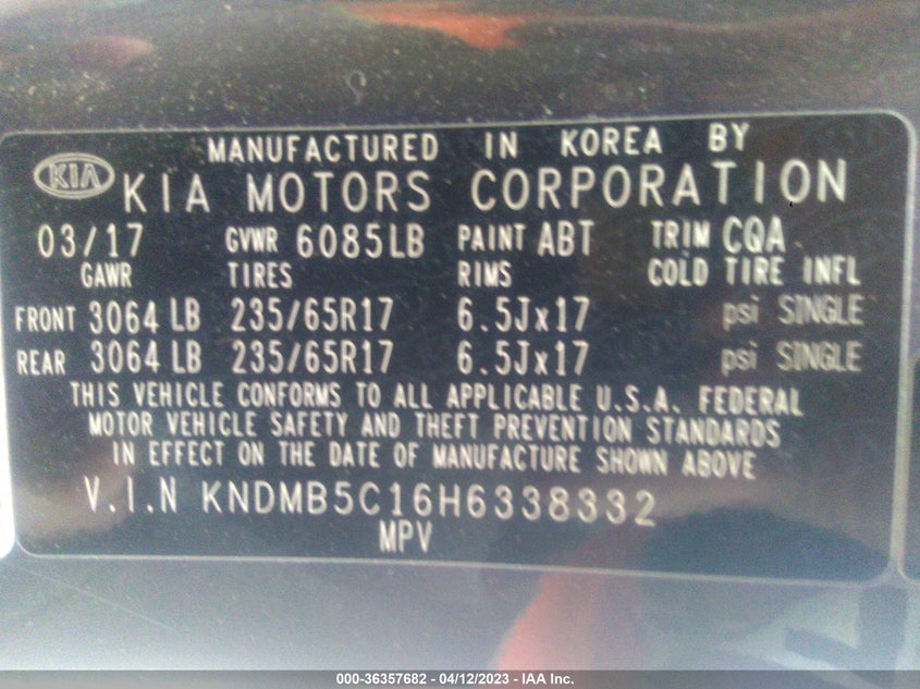 VIN KNDMB5C16H6338332 2017 KIA SEDONA LX