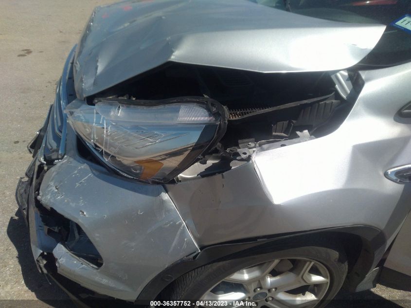 2019 FORD ESCAPE TITANIUM - 1FMCU0J90KUC09874