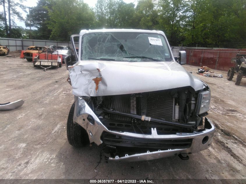 2018 NISSAN NV PASSENGER NV3500 HD SL 5BZAF0AA5JN850639