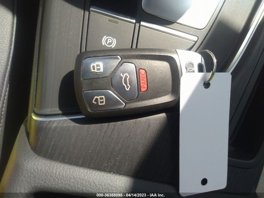 2017 AUDI A4 PRESTIGE - WAUFNAF41HN061283