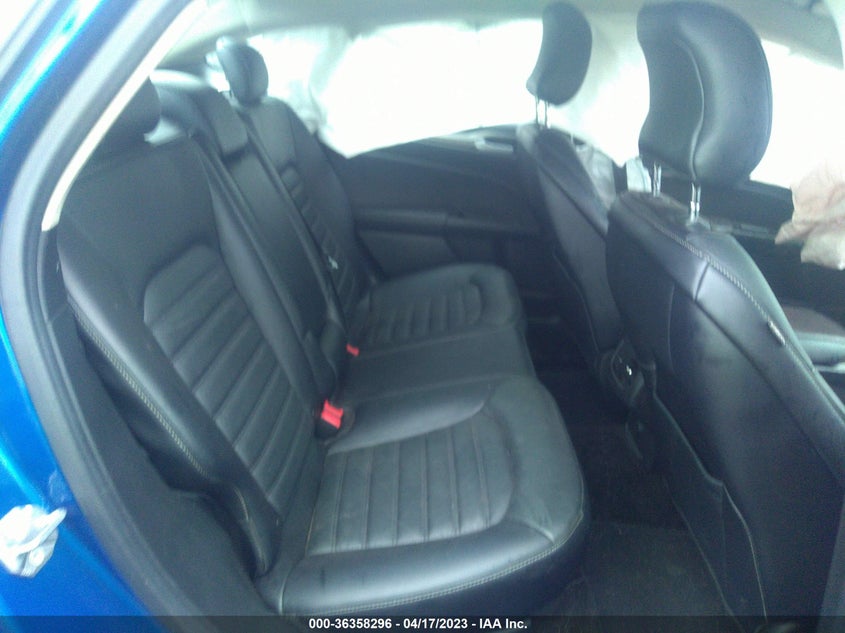 VIN 3FA6P0HD3JR127104 2018 FORD FUSION SE
