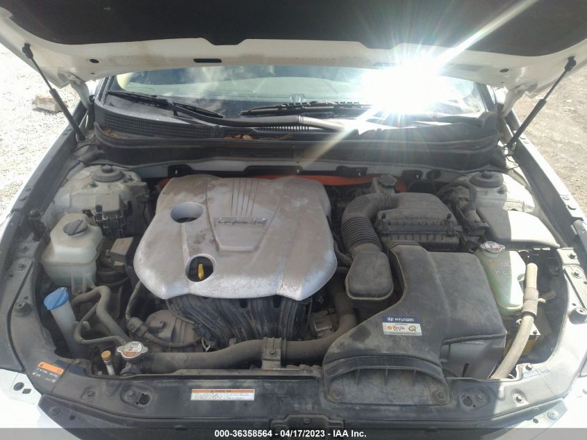 2013 HYUNDAI SONATA HYBRID LIMITED - KMHEC4A40DA072544