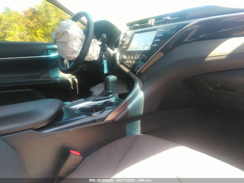 2018 TOYOTA CAMRY LE/SE/XLE/L - 4T1B11HKXJU501985