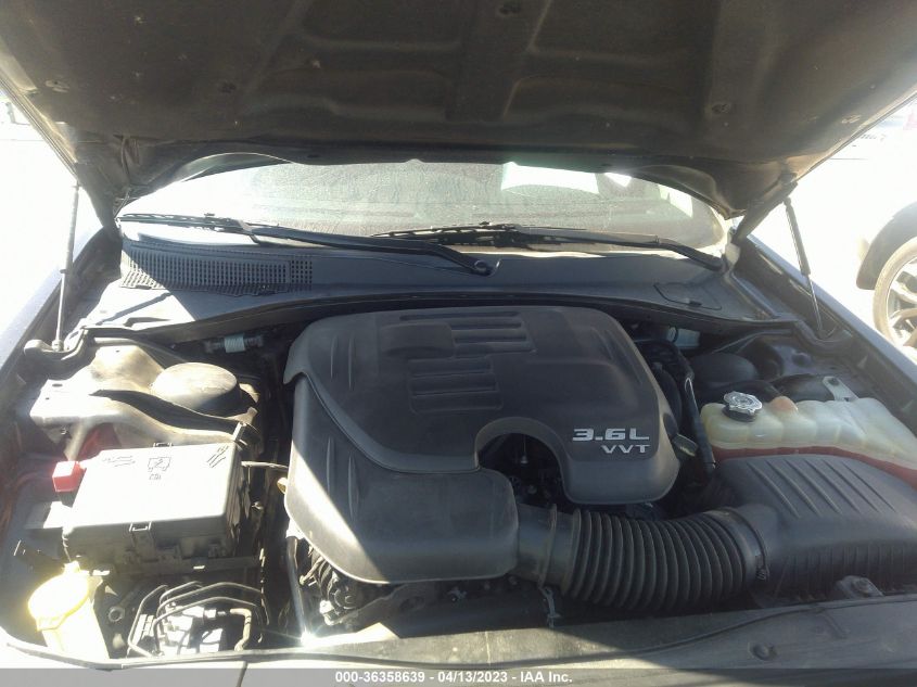 2019 CHRYSLER 300 LIMITED - 2C3CCAEG0KH585746