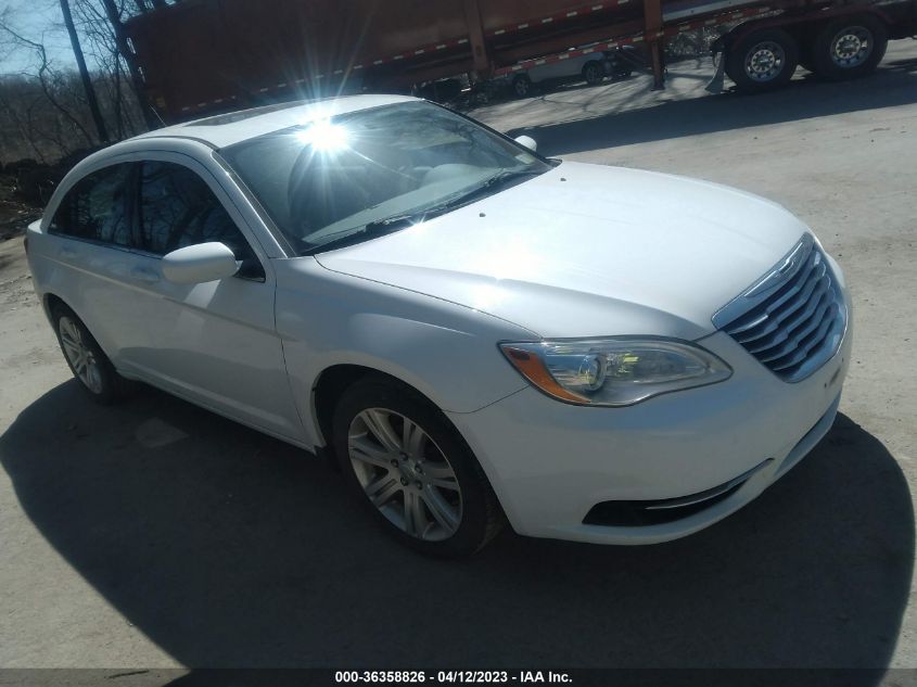 2013 CHRYSLER 200 TOURING - 1C3CCBBBXDN595824