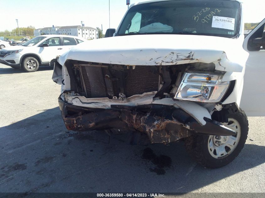 2014 NISSAN NV SV 1N6BF0KY6EN109838