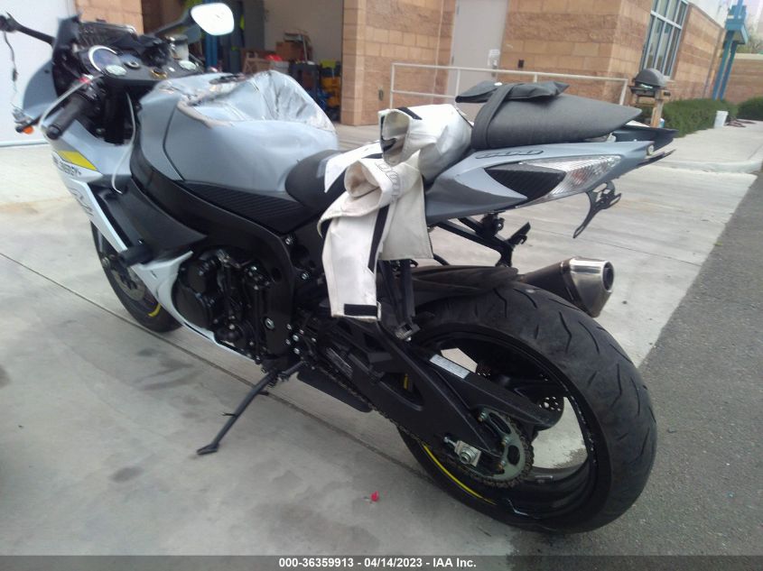 2022 SUZUKI GSX-R600 - JS1GN7FA8N7101255