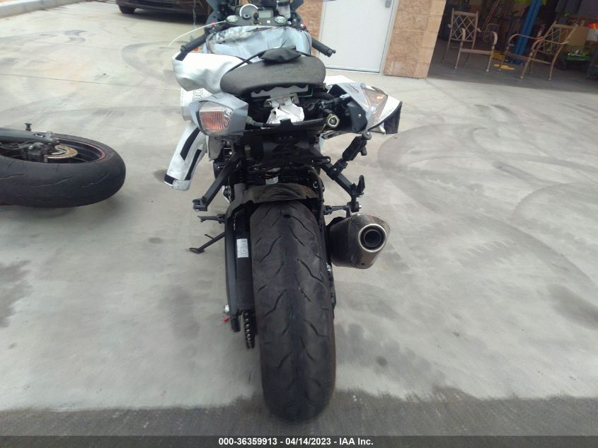 2022 SUZUKI GSX-R600 - JS1GN7FA8N7101255