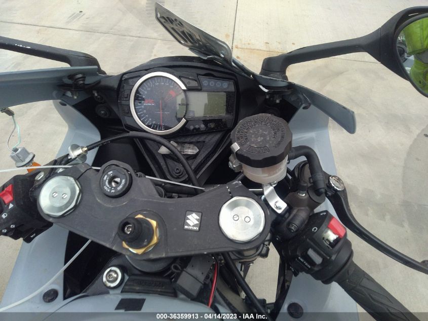2022 SUZUKI GSX-R600 - JS1GN7FA8N7101255