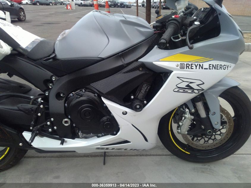2022 SUZUKI GSX-R600 - JS1GN7FA8N7101255