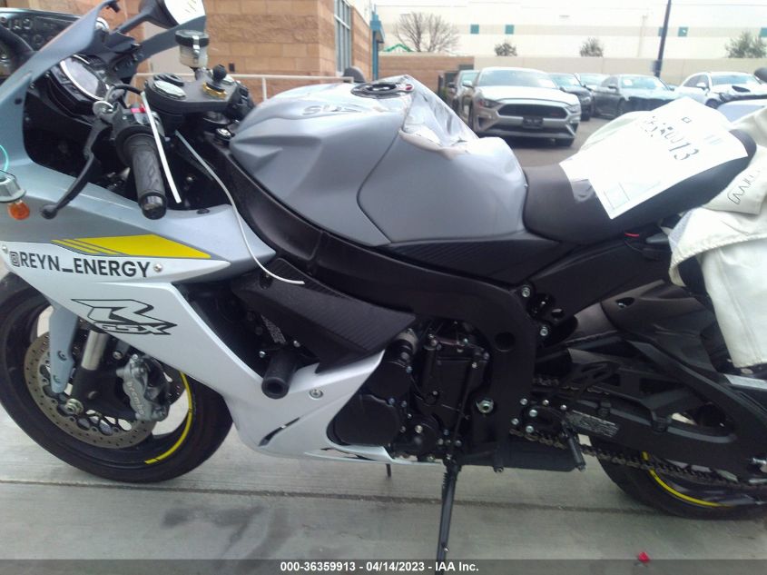 2022 SUZUKI GSX-R600 - JS1GN7FA8N7101255