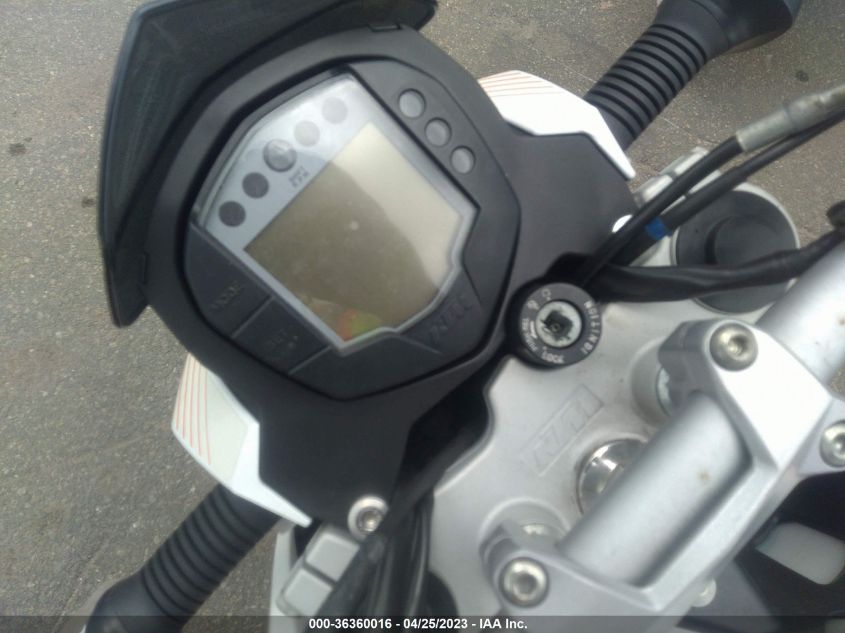 2015 KTM RC 390 MD2JGJ40XFC253425