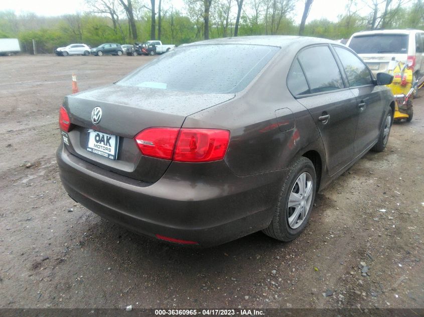 2014 VOLKSWAGEN JETTA SEDAN S - 3VW1K7AJ2EM440205