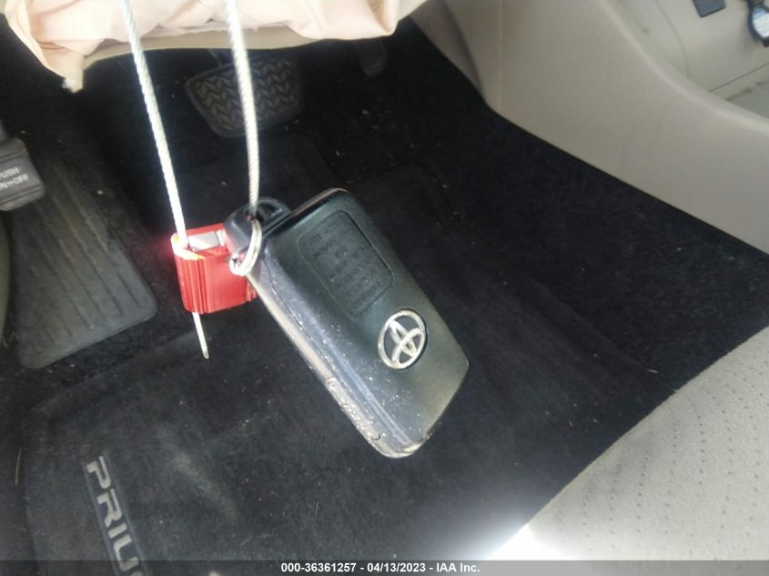 2015 TOYOTA PRIUS FOUR - JTDKN3DU4F1905501