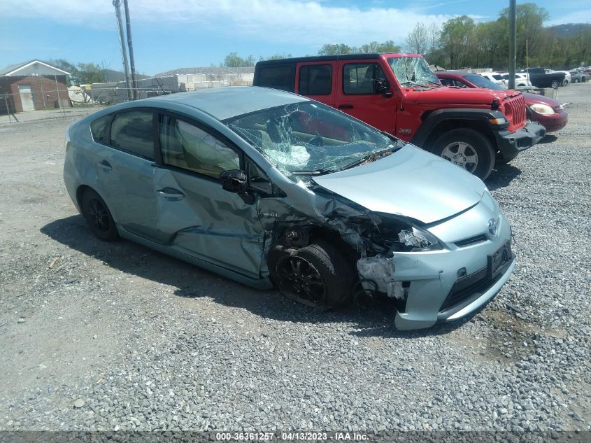 2015 TOYOTA PRIUS FOUR - JTDKN3DU4F1905501
