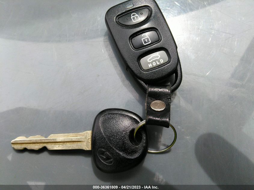 2020 HYUNDAI ELANTRA SE - 5NPD74LF4LH555626