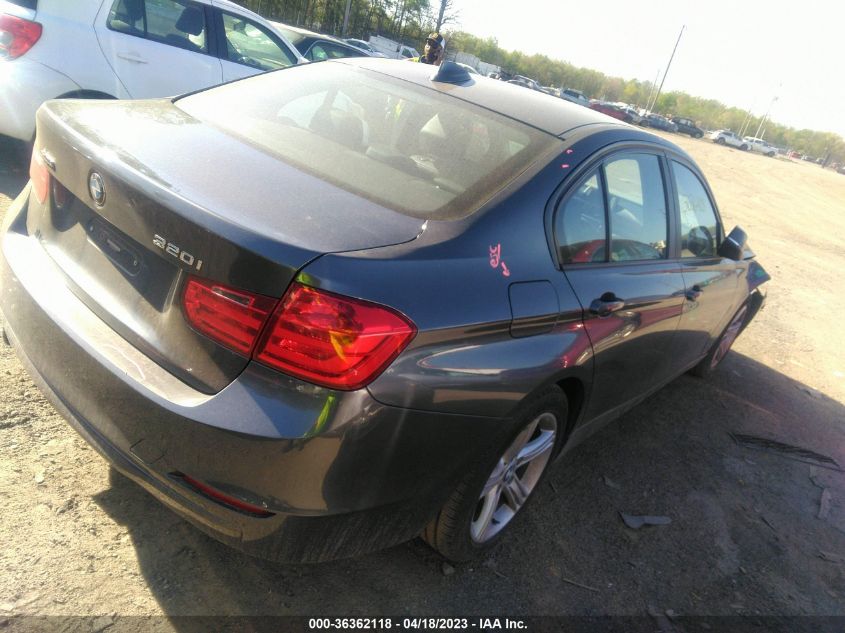 2013 BMW 3 SERIES 320I XDRIVE - WBA3C3C51DF981100