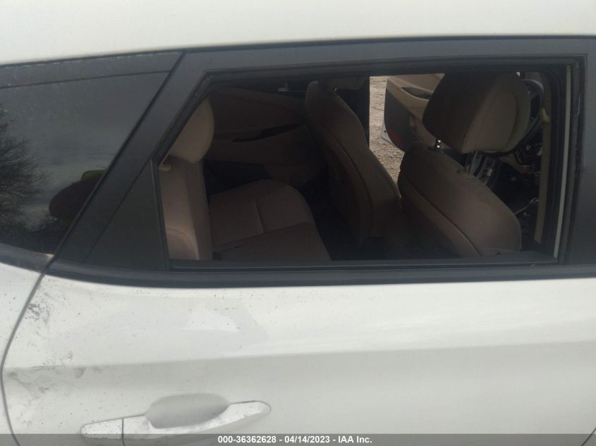 2017 HYUNDAI TUCSON SE - KM8J33A4XHU394489