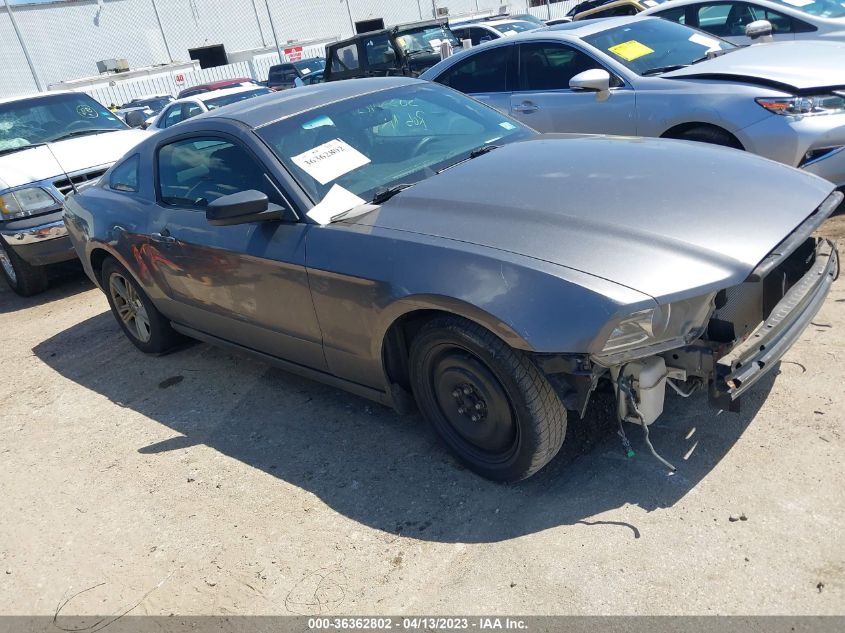 2014 FORD MUSTANG V6 - 1ZVBP8AM7E5264084