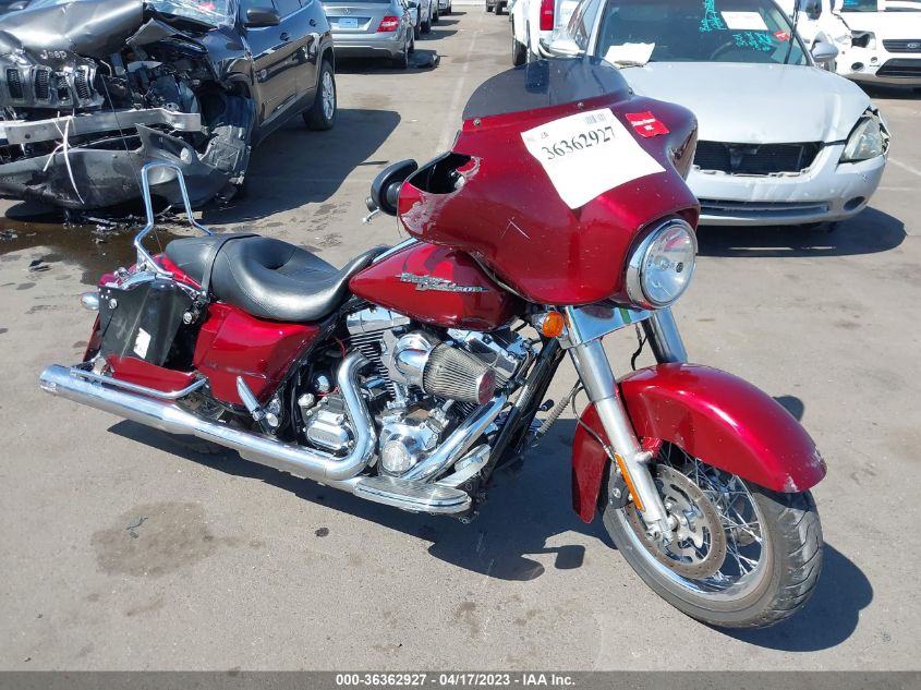 2009 HARLEY-DAVIDSON FLHX - 1HD1KB4179Y685382