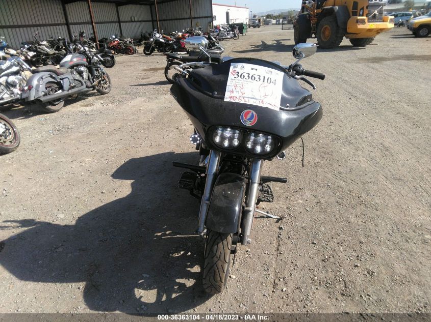 2011 HARLEY-DAVIDSON FLTRU - 1HD1KGM36BB652784