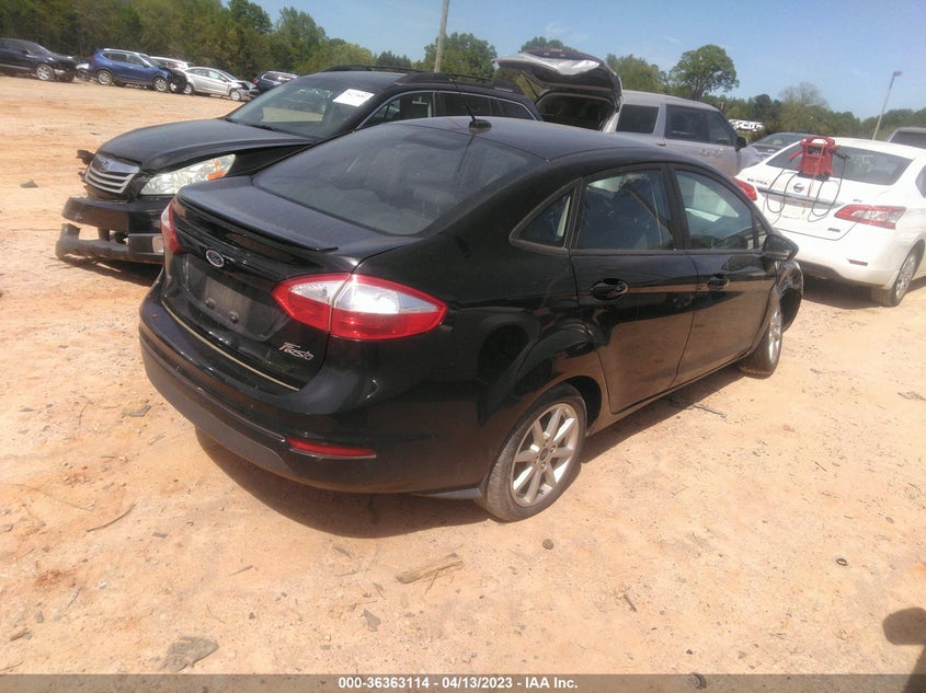 VIN 3FADP4BJXKM149645 2019 FORD FIESTA SE