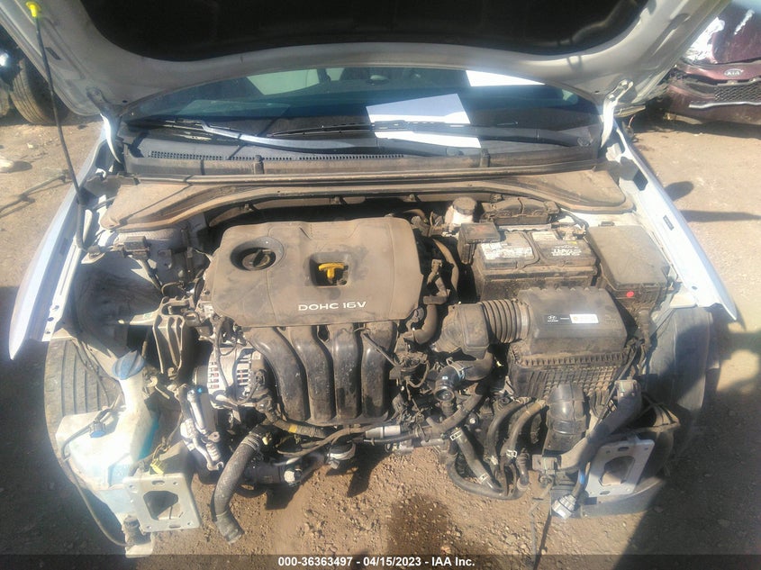 VIN 5NPD84LF2JH214011 2018 HYUNDAI ELANTRA SEL