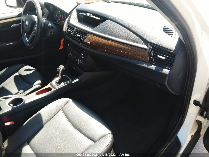2013 BMW X1 XDRIVE28I - WBAVL1C58DVR81842