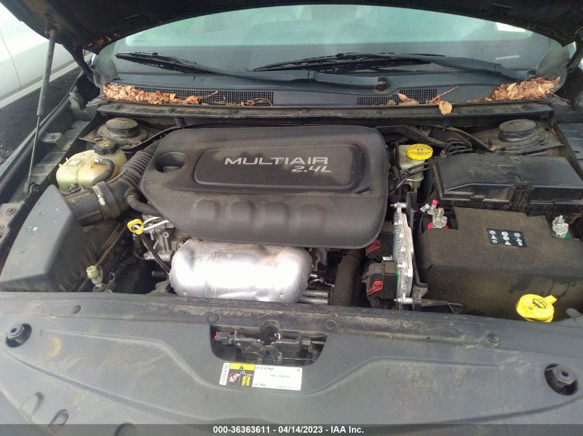 2016 CHRYSLER 200 C - 1C3CCCCB9GN107813
