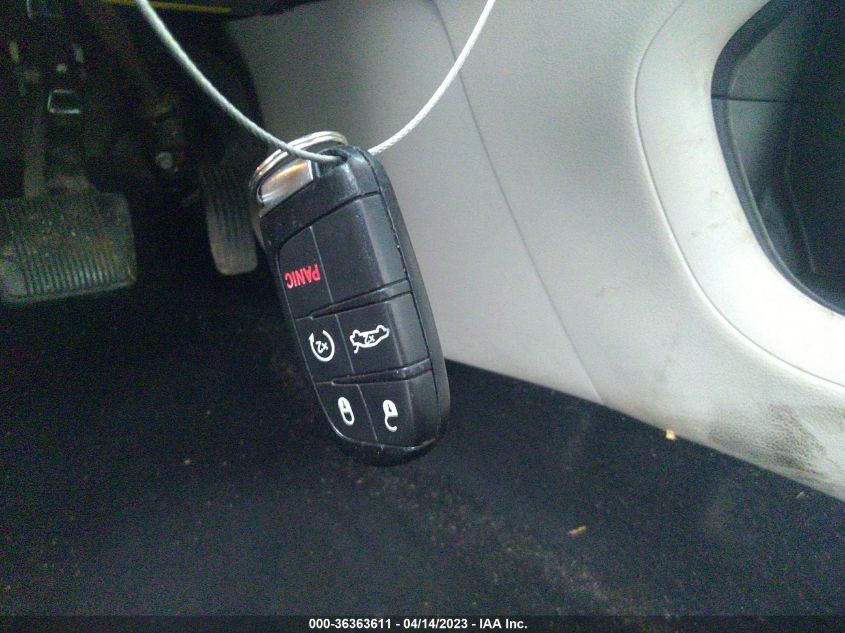 2016 CHRYSLER 200 C - 1C3CCCCB9GN107813