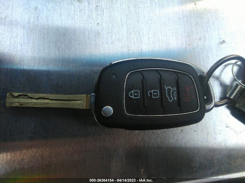 2020 HYUNDAI TUCSON SE - KM8J2CA46LU084884