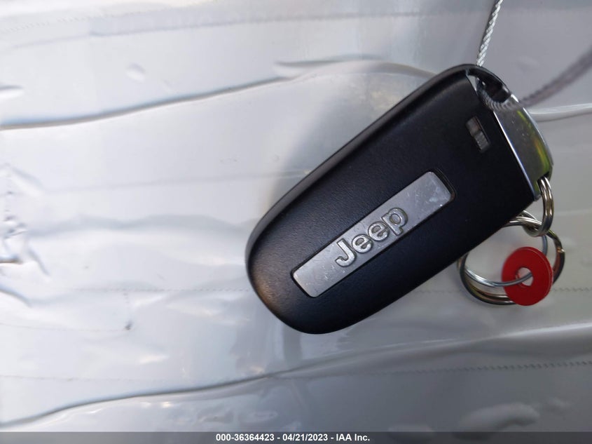 VIN 1C4PJLLB7JD568833 2018 JEEP CHEROKEE LATITUDE PLUS