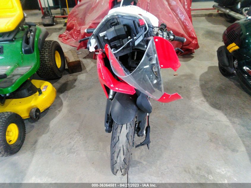 2022 DUCATI PANIGALE V2 ZDMHAATW7NB009333