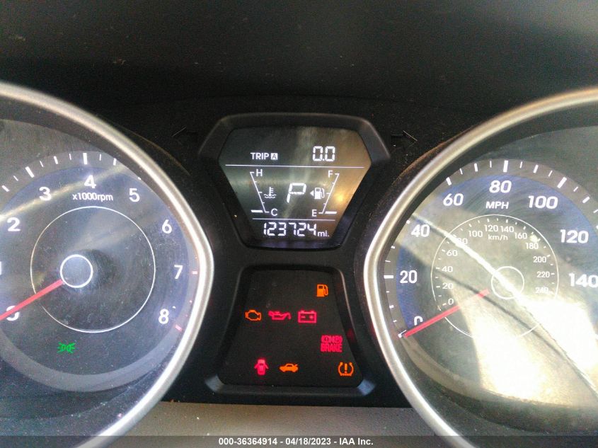 2016 HYUNDAI ELANTRA SE - 5NPDH4AE8GH783478