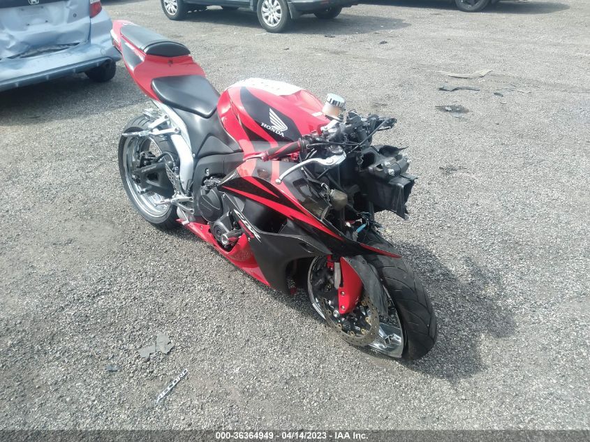 2008 HONDA CBR600 RR - JH2PC40038M101008