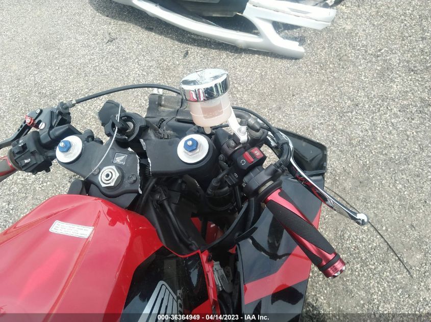 2008 HONDA CBR600 RR - JH2PC40038M101008