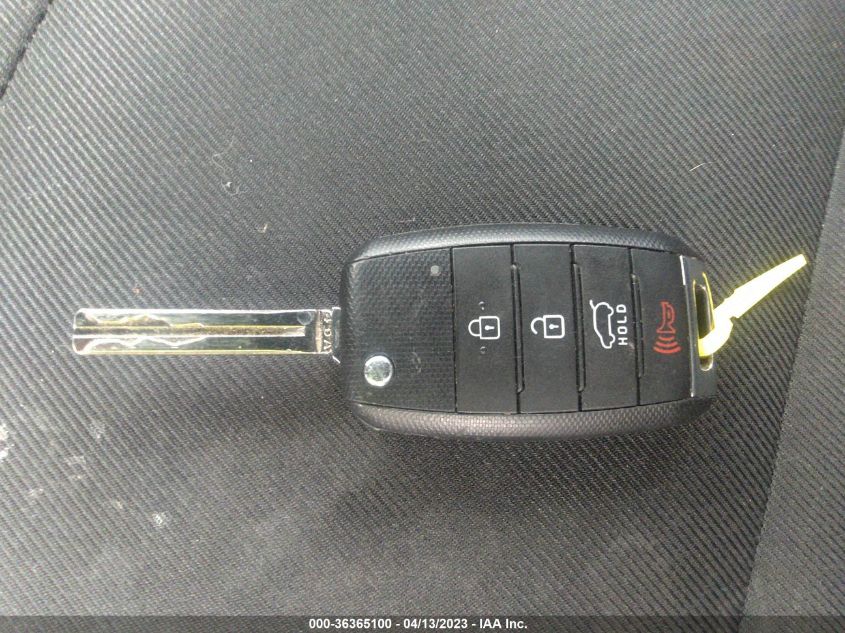 2016 KIA SOUL + - KNDJP3A56G7406958