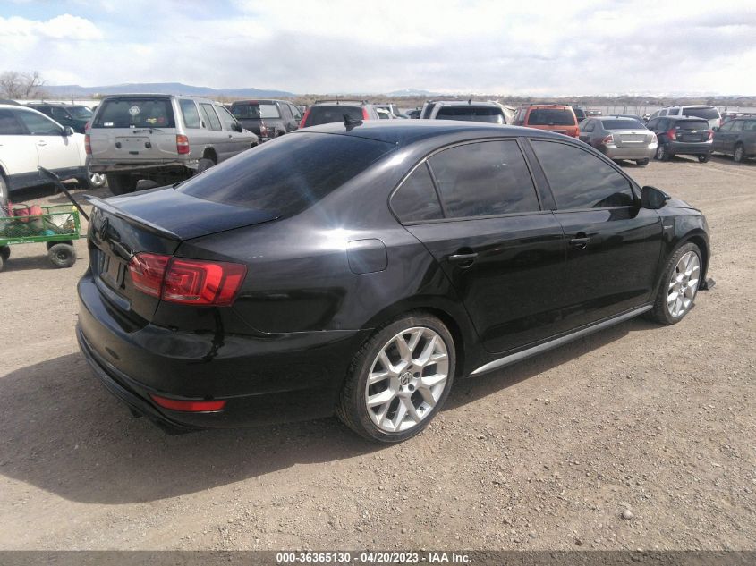 2014 VOLKSWAGEN JETTA SEDAN GLI EDITION 30 W/NAV - 3VW4T7AJXEM271528