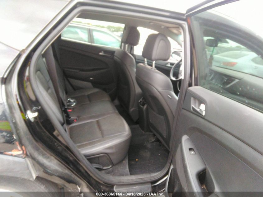 2017 HYUNDAI TUCSON SE PLUS - KM8J33A44HU364131
