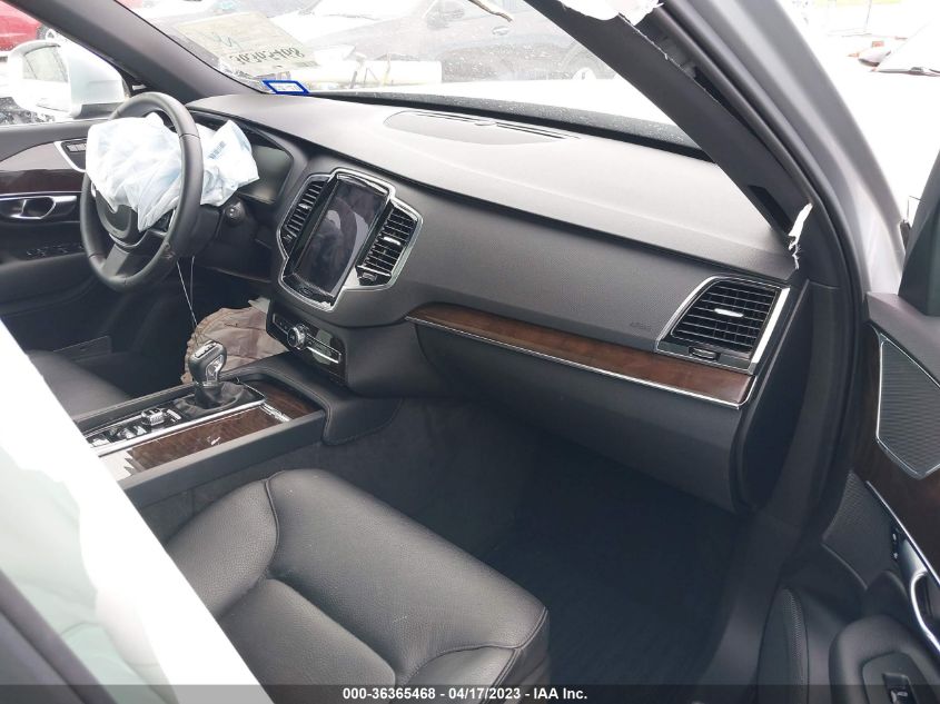 2017 VOLVO XC90 MOMENTUM - YV4A22PK5H1145541