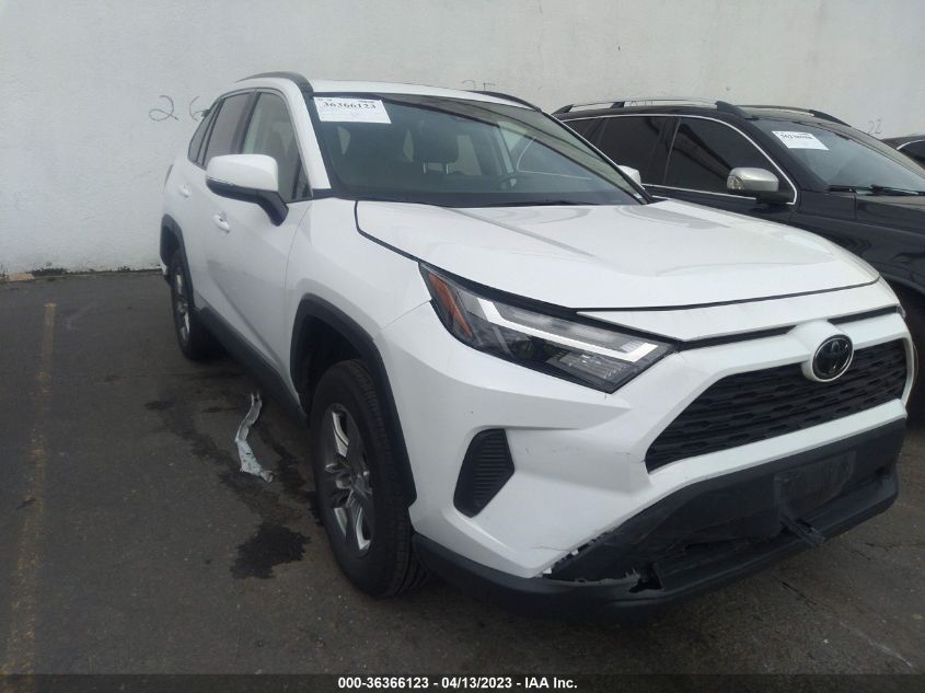 2022 TOYOTA RAV4 XLE - 2T3P1RFV7NW264726