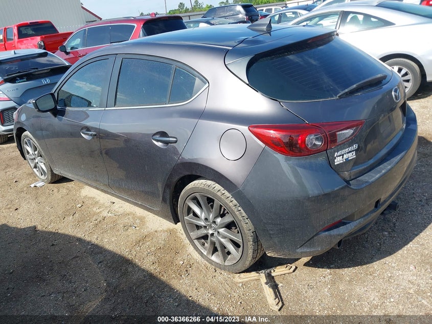 VIN 3MZBN1M30JM243713 2018 MAZDA MAZDA3 5-DOOR GRAND TOURING
