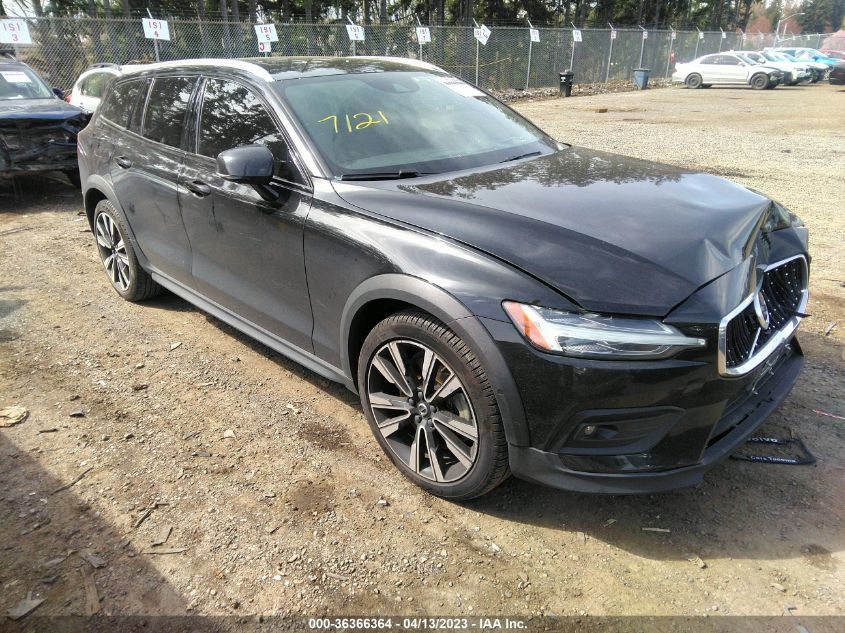 2021 VOLVO V60 CROSS COUNTRY - YV4102WKXM1076010