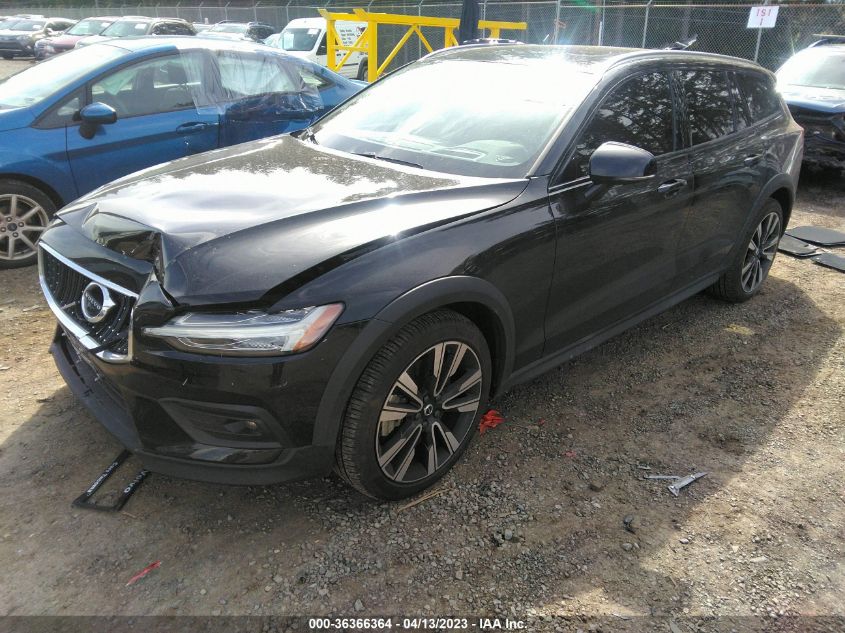 2021 VOLVO V60 CROSS COUNTRY - YV4102WKXM1076010