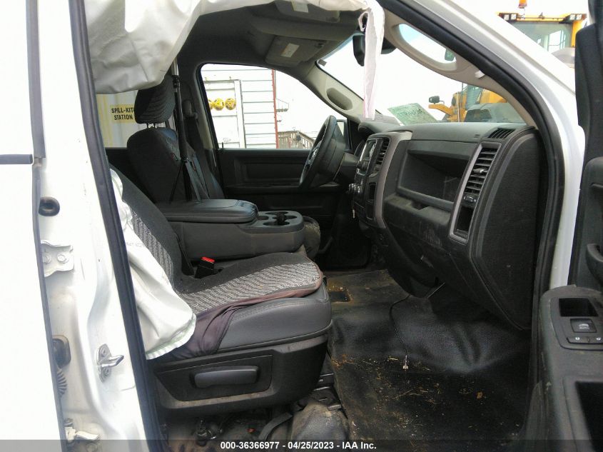 2019 RAM 1500 CLASSIC TRADESMAN - 1C6RR7FGXKS575408