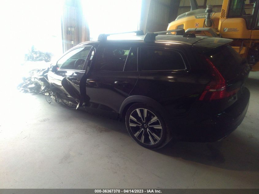 2020 VOLVO V60 CROSS COUNTRY - YV4102WK9L1034782