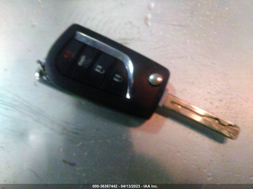 VIN 5YFEPMAE2MP244568 2021 TOYOTA COROLLA LE
